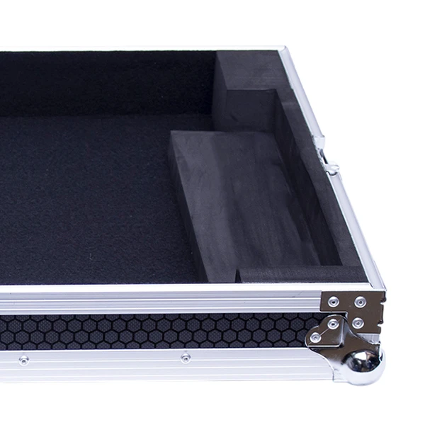 Protekt Plus case with rollers for XDJ-XZ